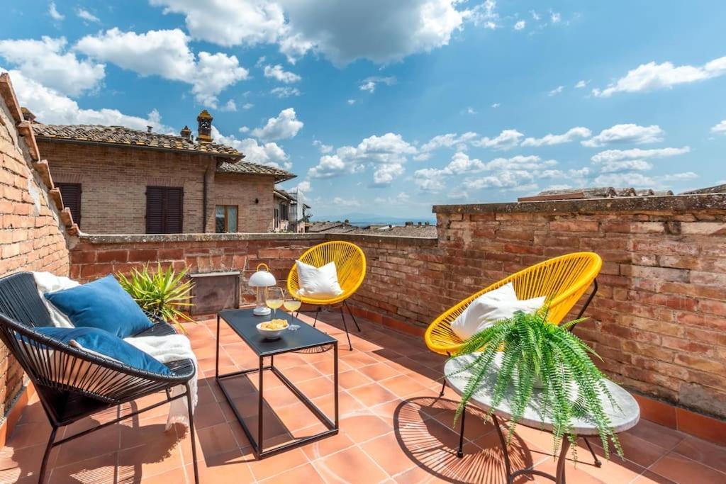 Апартаменты Mimosa- Loft Elegante Con Terrazza Nel Centro Di Сиена Экстерьер фото